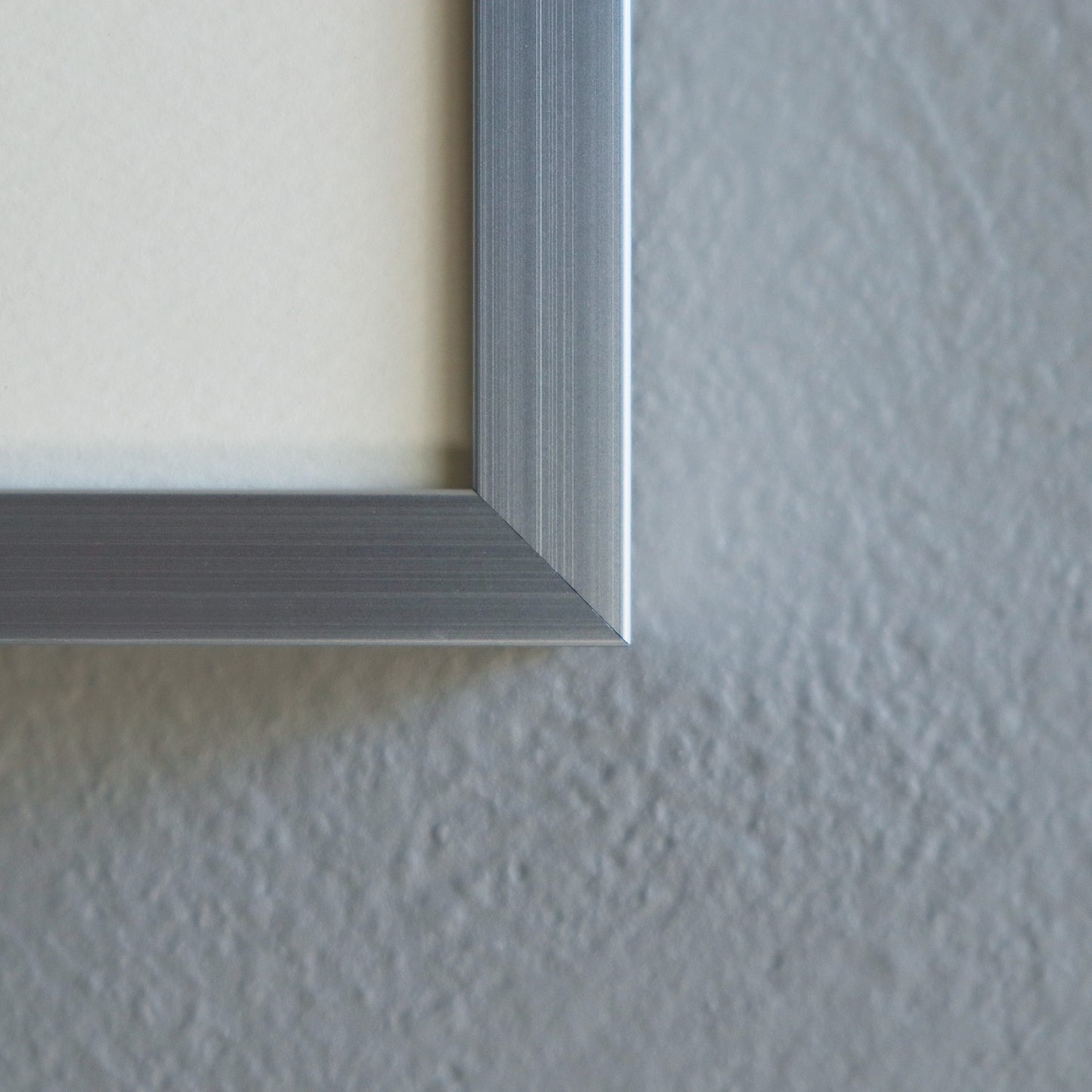 アンリ・マティス 「花と果実、縞模様の背景」アートポスター（フレーム付き） /  Henri Matisse “Fleurs et fruits, fond rayé (1942-44)” 絵画・名画［額入り］