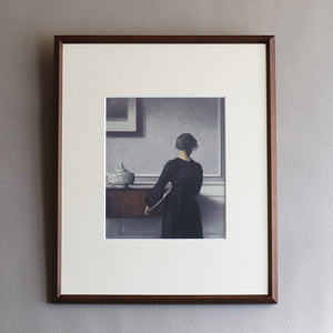 ヴィルヘルム・ハマスホイ 「背を向けた若い女性のいる室内」アートポスター（フレーム付き）絵画・名画［額入り］1