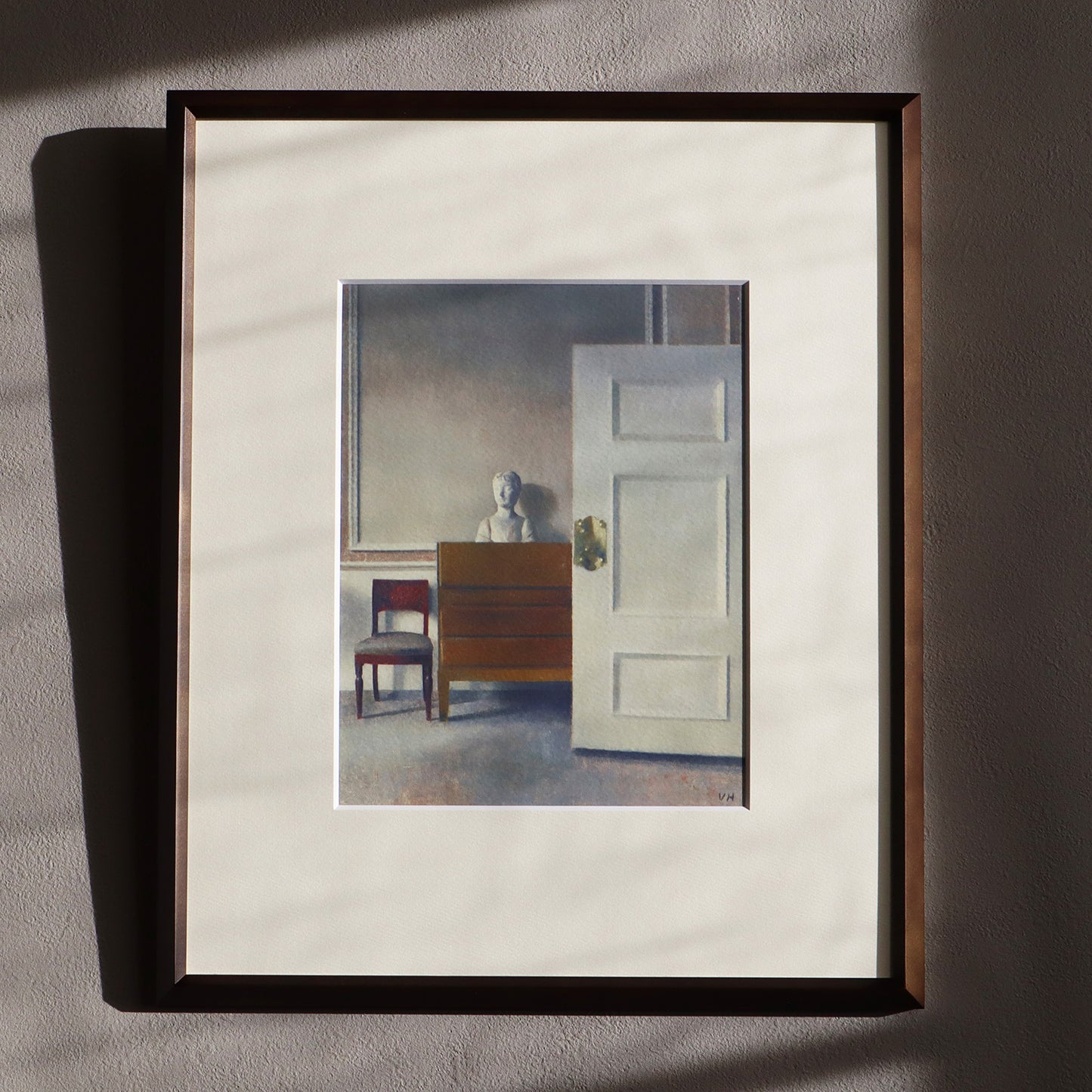 ヴィルヘルム・ハマスホイ 「胸像のある室内」アートポスター（フレーム付き） / Vilhelm Hammershøi “Interior with a bust” Art Frame